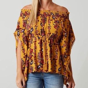 *BUCKLE* Off The Shoulder Top